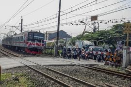 Perlintasan sebidang kereta api