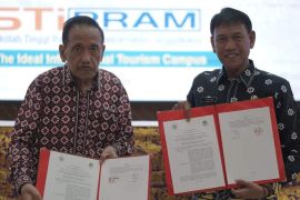 Pemkab Ketapang dan STiPRAM Yogyakarta tandatangani MoU