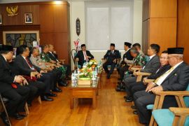 Gubernur Zainal Paliwang Hadiri Pengukuhan Kepala Perwakilan BI Kaltara