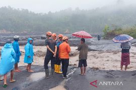 Humaniora sepekan, banjir lahar dingin hingga kuota haji 2024
