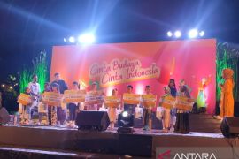 154 anak adu kreasi gambar kecintaan budaya Indonesia