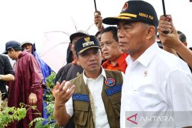 Minister asks residents in Semeru's disaster-prone areas to relocate