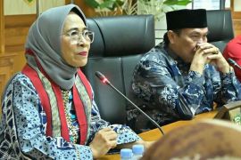 Hetifah hadirkan pakar wisata Lombok kembangkan potensi Kubar