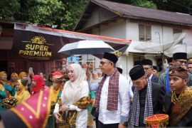 Bupati Solok akan beri bantuan Rp10 juta untuk perbaikan masjid Baitul Ikhlas