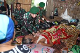 Semarakan HUT Kodam, Rindam VI/MLW periksa kesehatan masyarakat