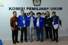 KPU Batam terima pengajuan berkas perbaikan dari 17 partai politik