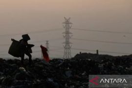 Membentuk karakter manusia sadar sampah