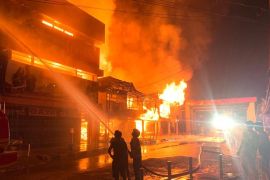 10 ruko hangus dalam kebakaran di Pasar Sungai Durian Sintang