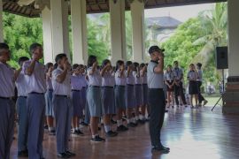 Calon Paskibraka Kabupaten Badung ikuti pembinaan sistem Desa Bahagia