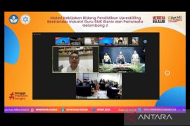 Komisi X ingatkan ada jarak dalam pendidikan vokasi dan dunia usaha