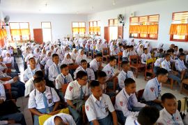 SMA 1 Tapa mulai terapkan sekolah lima hari