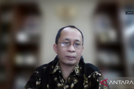 Cegah bunuh diri, edukasi masyarakat sekitar rel kereta api