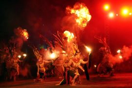 Pembukaan Kemah Bela Negara, meriah  di warnai gemerlap cahaya