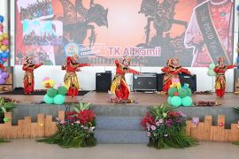 Ribuan siswa PAUD unjuk bakat talenta seni di Surabaya