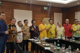 Anggota Dewan Pakar Golkar usul Luhut dan Bamsoet gantikan Airlangga