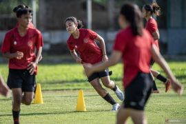 Latihan Timnas Indonesia jelang Semi Final AFF U-19 Page 5 Small