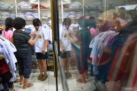 Pengadaan seragam sekolah di Pekanbaru dipantau