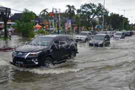 Banjir rendam Kota Padang Page 1 Small