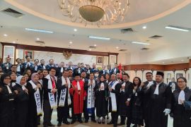 54 advokat Peradi SAI resmi disumpah di PT DKI