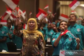 Gubernur Jatim serahkan siswa afirmasi pendidikan Papua