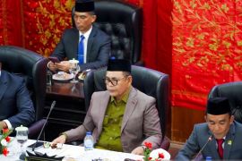 Bupati Solok hadiri rapat paripurna DPRD Kabupaten Solok