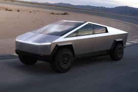 Tesla produksi Cybertruck pertama setelah tertunda dua tahun