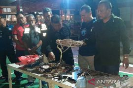 Puluhan petugas razia Lapas Banda Aceh cegah peredaran narkoba, begini hasilnya