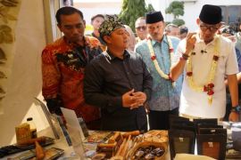 Menteri Sandiaga apresiasi wisata enam negara di Kota Madiun