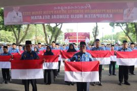 Pemkab HSS canangkan gerakan pembagian dan pengibaran bendera Merah Putih