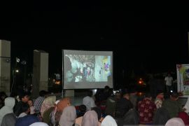 Gerakkan ekraf daerah, Sandiaga Uno hadirkan iinema keliling di Batanghari, Jambi