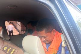 Dua tersangka korupsi pembangunan Jembatan Selat Rengit ditahan jaksa