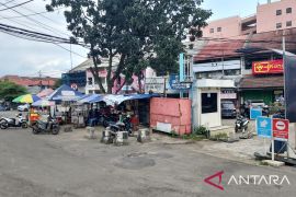 RTH di sekitar Warung Jambu Bogor disiapkan untuk direnovasi kembali