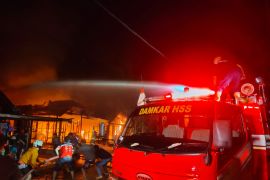 Empat unit rumah di Kapuh HSS terbakar