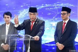 New Communication Minister to focus on resolving internal problems