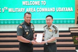 Kodam IX/Udayana terima kunjungan "National Deferense Univesity China'