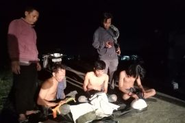 Pencuri kabel PJU Jalan Bypass Mandalika diborgol Polisi