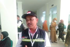 Seorang haji asal Bangka meninggal di pesawat dalam perjalanan pulang