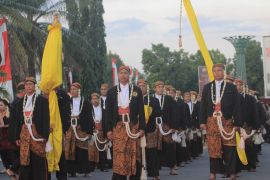Malam satu Suro, Pemkab Ponorogo gelar kirab dan jamasan empat pusaka daerah