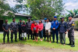 Dijemput tim gabungan, dua nelayan Bintan hanyut di perairan Malaysia kembali ke rumah