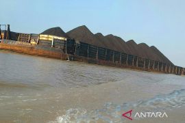 Pelabuhan di Kaltim muat ekspor capai 14,55 miliar dolar AS