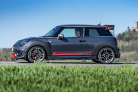 MINI John Cooper Works EV dapat pembaruan yang lebih "sporty”