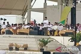 Wabup Labura : Alun-alun akan dijadikan pusat kuliner dan sport center