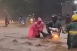 Banjir di sejumlah kawasan akibat hujan deras guyur di Kota Jayapura