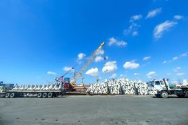 SIG pasok 2.630 unit pemecah gelombang jenis tetrapod di Raja Ampat