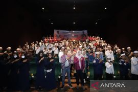 Kapolresta Banjarmasin ajak anak yatim piatu nobar Jendela Seribu Sungai