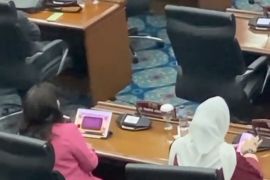 DPRD DKI beri sanksi anggota main gim saat rapat paripurna