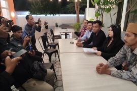 Keluarga korban pembunuhan di Ngantru Tulungagung minta bantuan Hotman 911