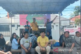 HBA ke 63, Kejari TBA dapat "kado" dari aktivis