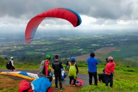 Fasi Situbondo terjunkan tiga atlet paralayang Liga Jatim Seri 2 di Banyuwangi