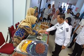 Pemprov Kepri menggandeng pegiat wisata pasarkan produk UMKM